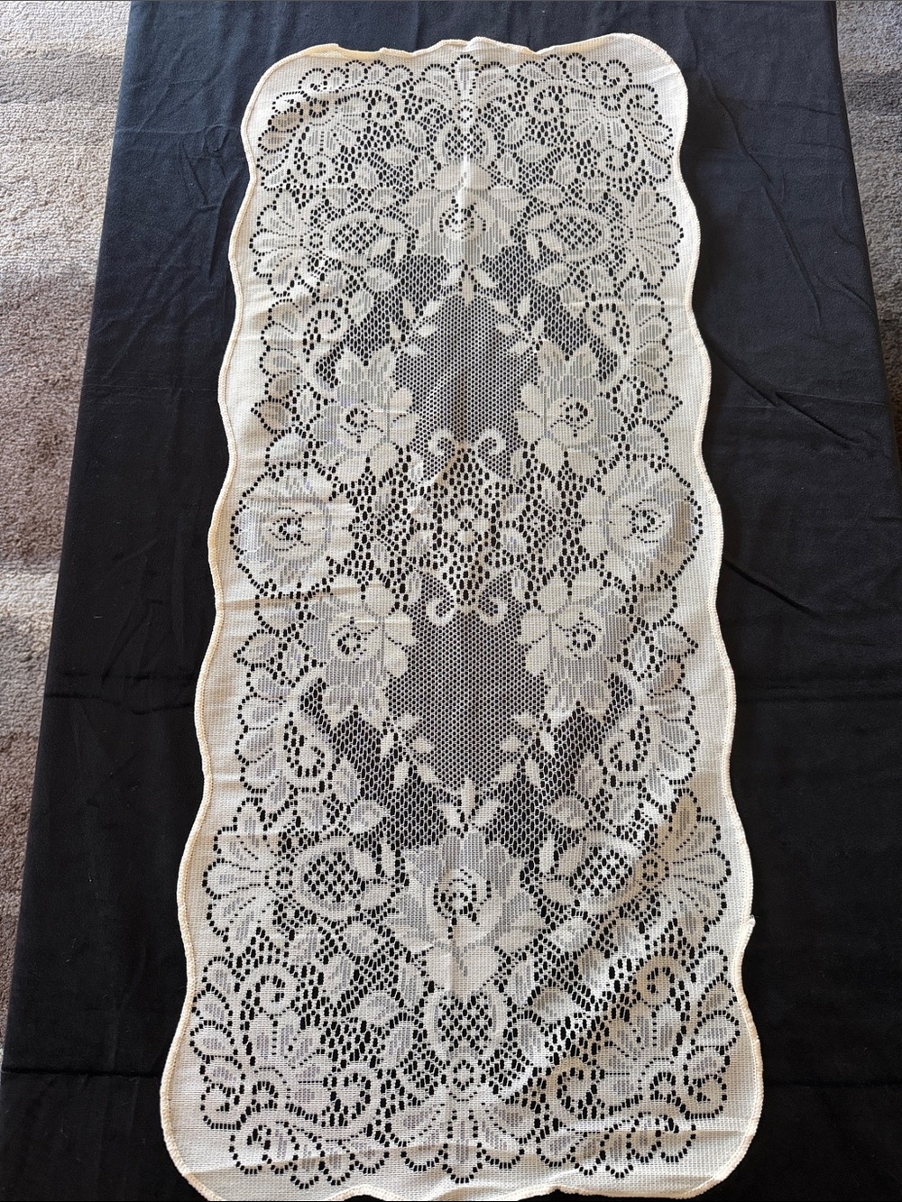Vintage Ivory Cream Lace Table Runner - Elegant Floral Design